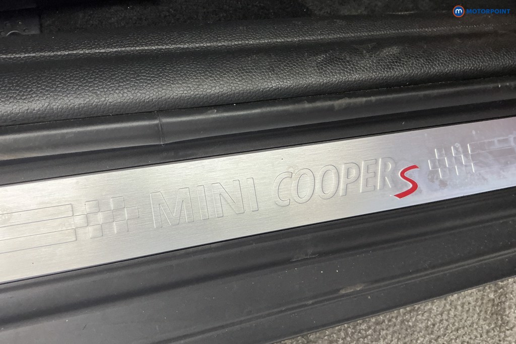 Mini Hatchback Cooper S Classic Manual Petrol Hatchback - Stock Number (1657990) - 20th supplementary image