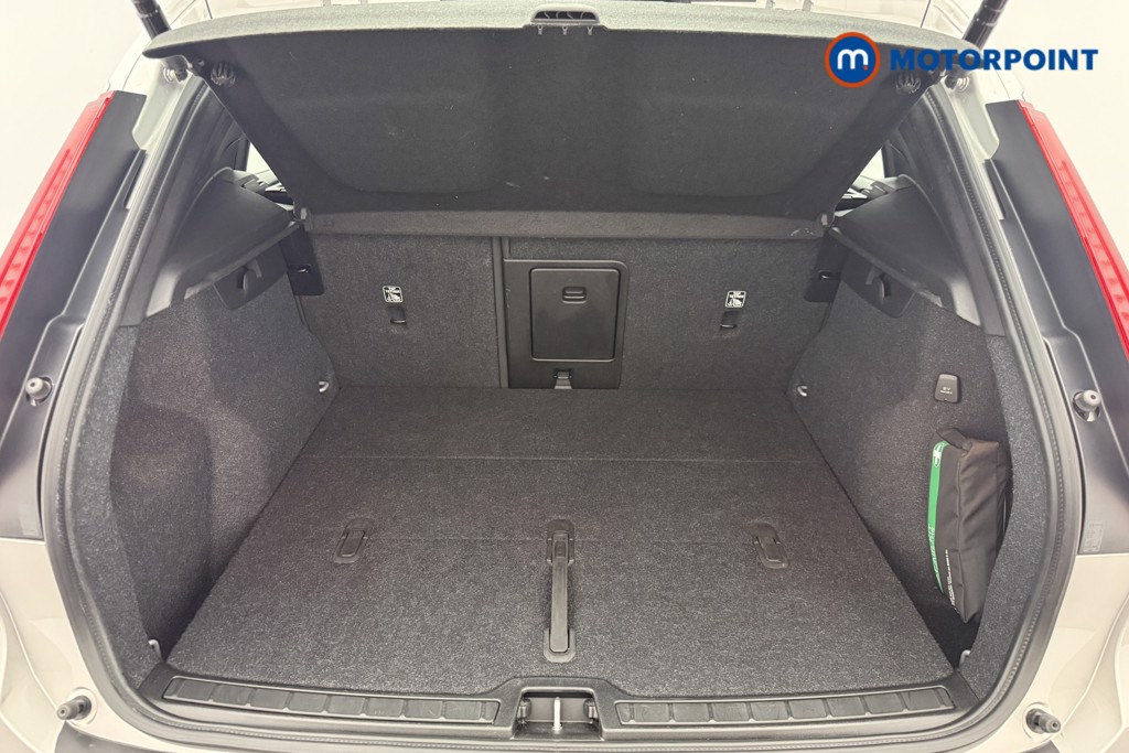 Volvo Xc40 Plus Automatic Petrol SUV - Stock Number (1658301) - 5th supplementary image