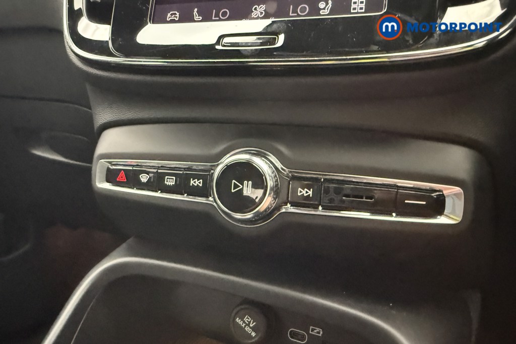 Volvo Xc40 Plus Automatic Petrol SUV - Stock Number (1658301) - 12th supplementary image