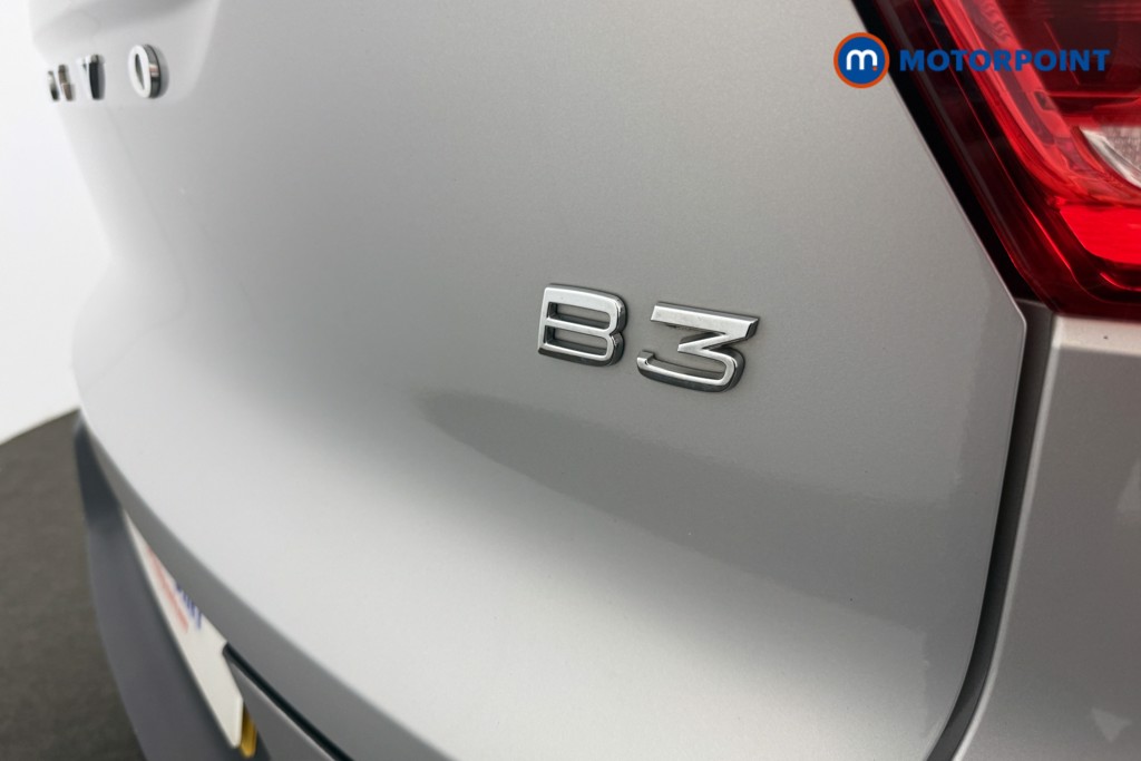 Volvo Xc40 Plus Automatic Petrol SUV - Stock Number (1658301) - 19th supplementary image