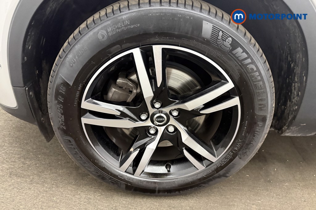 Volvo Xc40 Plus Automatic Petrol SUV - Stock Number (1658301) - 26th supplementary image