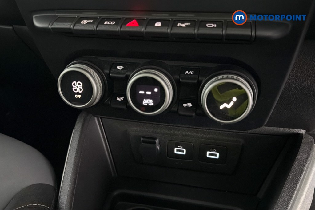 Dacia Duster Extreme Manual Petrol SUV - Stock Number (1658574) - 12th supplementary image