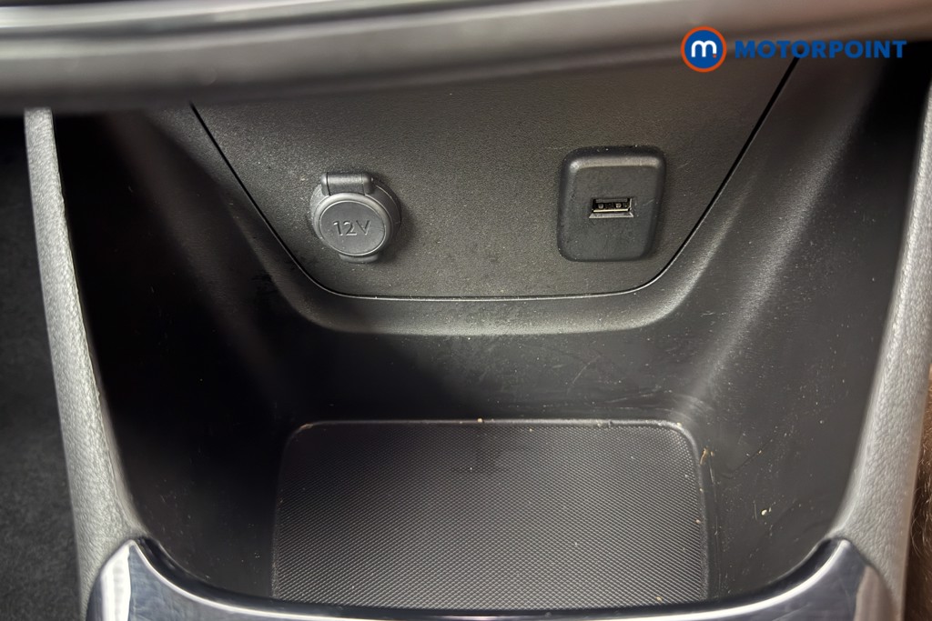 Vauxhall Crossland X Elite Manual Petrol SUV - Stock Number (1658896) - 13th supplementary image