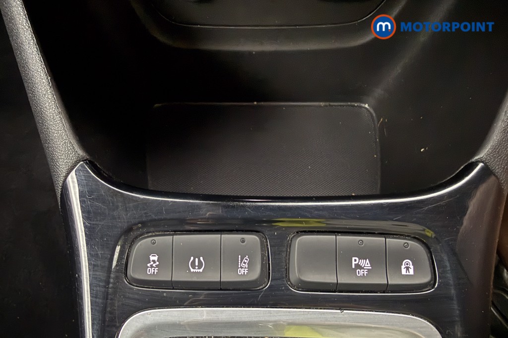 Vauxhall Crossland X Elite Manual Petrol SUV - Stock Number (1658896) - 14th supplementary image