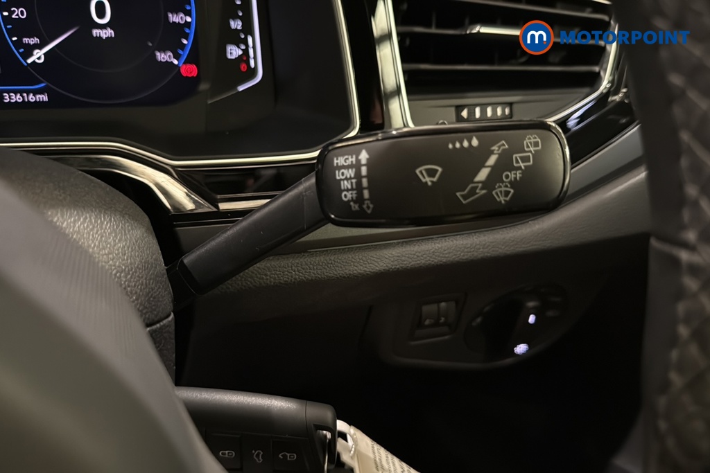 Volkswagen Polo R-Line Manual Petrol Hatchback - Stock Number (1659049) - 6th supplementary image