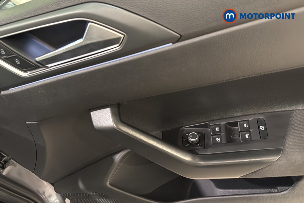 Volkswagen Polo R-Line Manual Petrol Hatchback - Stock Number (1659049) - 19th supplementary image
