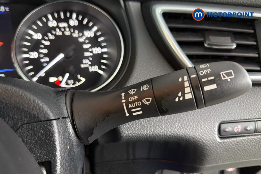 Nissan Qashqai Acenta Premium Manual Petrol SUV - Stock Number (1659462) - 7th supplementary image