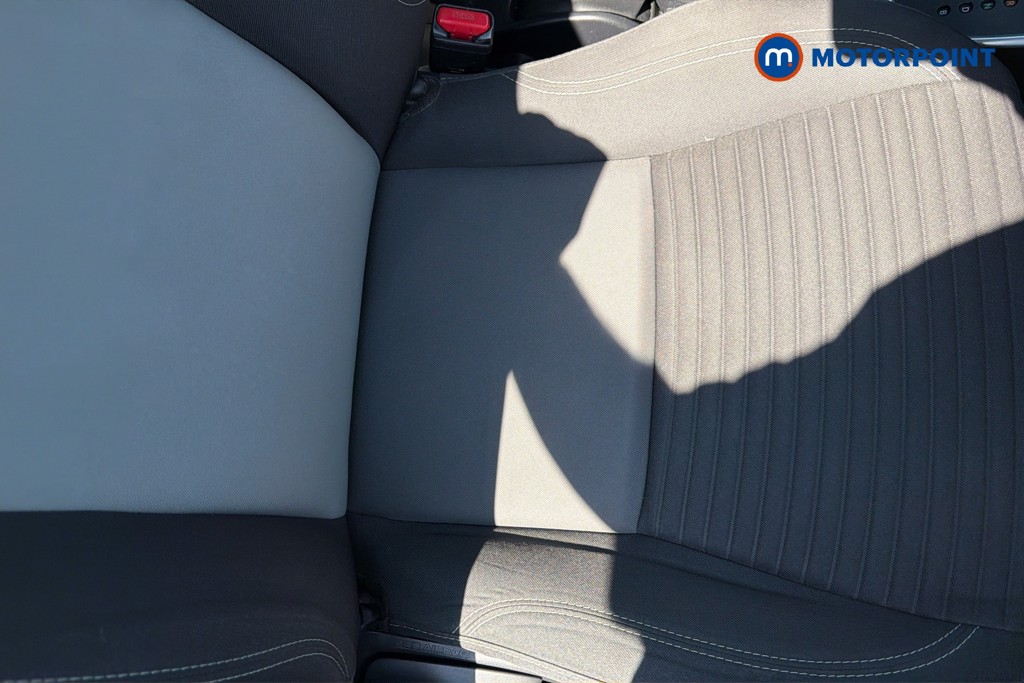 Toyota Yaris Icon Tech Automatic Petrol-Electric Hybrid Hatchback - Stock Number (1659675) - 22nd supplementary image