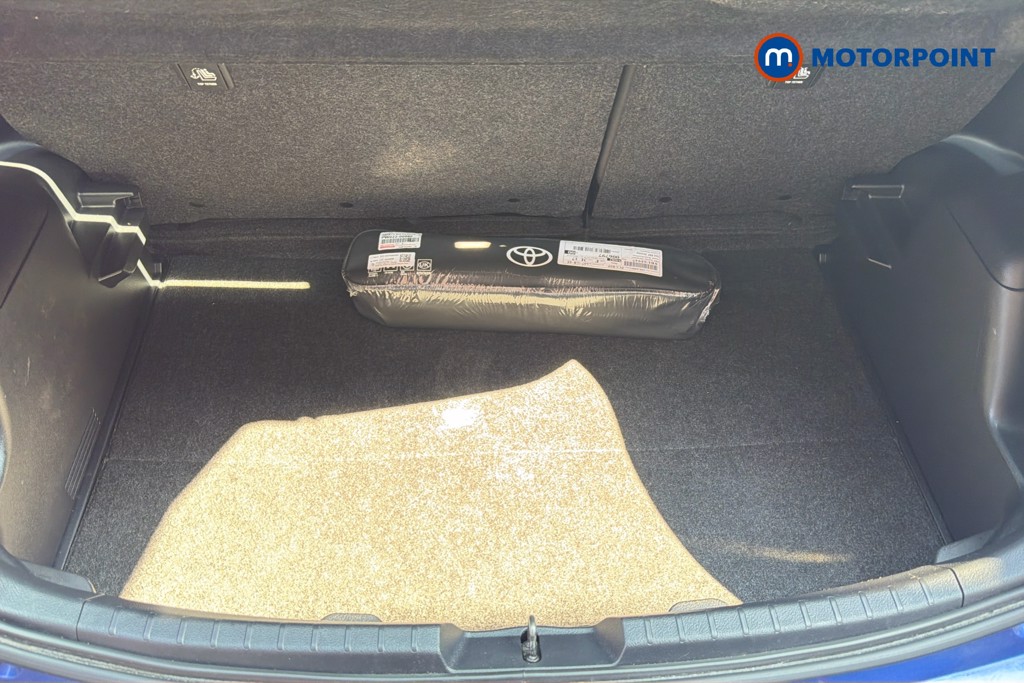 Toyota Yaris Icon Tech Automatic Petrol-Electric Hybrid Hatchback - Stock Number (1659675) - 33rd supplementary image