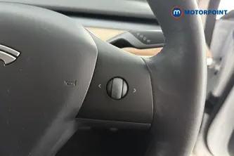Tesla Model 3 Long Range Automatic Electric Saloon - Stock Number (1659727) - 3rd supplementary image