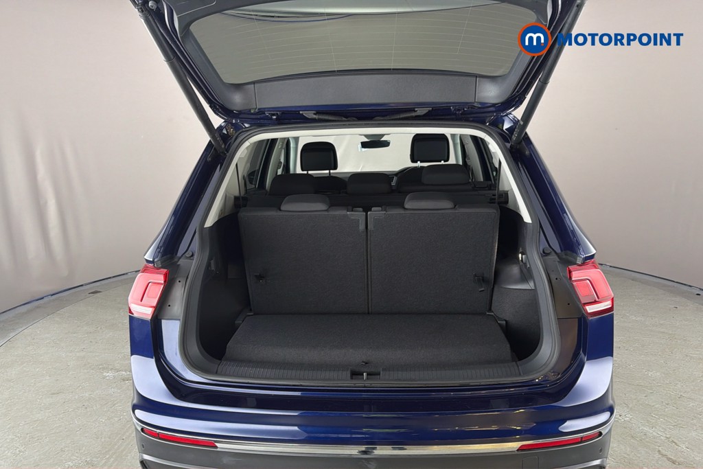 Volkswagen Tiguan Allspace Life Automatic Petrol SUV - Stock Number (1659977) - 33rd supplementary image