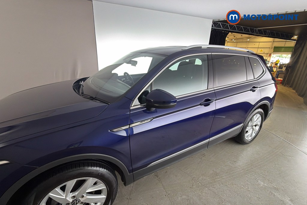 Volkswagen Tiguan Allspace Life Automatic Petrol SUV - Stock Number (1659977) - 43rd supplementary image