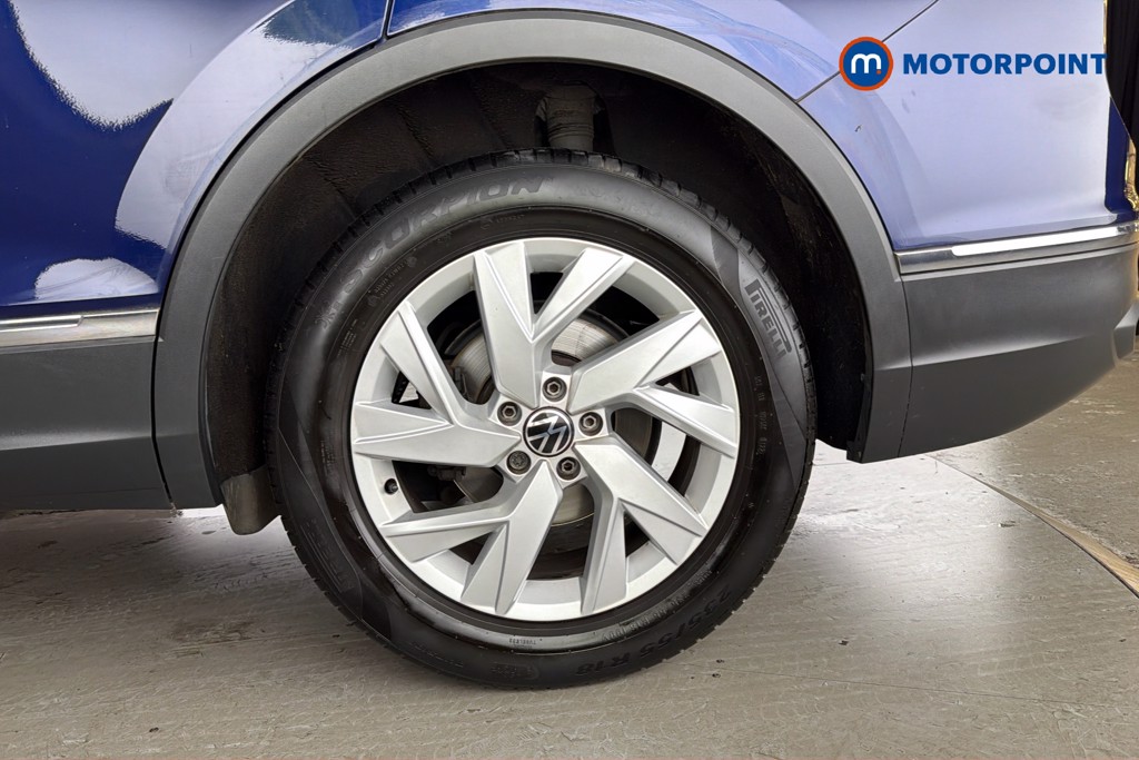 Volkswagen Tiguan Allspace Life Automatic Petrol SUV - Stock Number (1659977) - 48th supplementary image