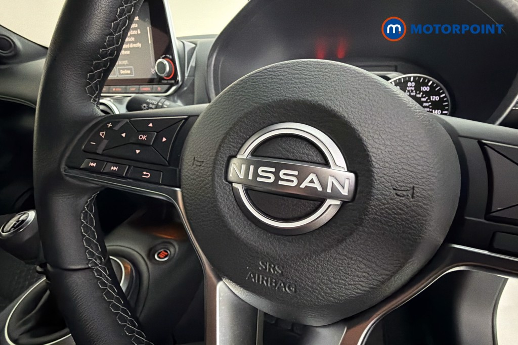 Nissan Juke N-Connecta Manual Petrol SUV - Stock Number (1660068) - 5th supplementary image