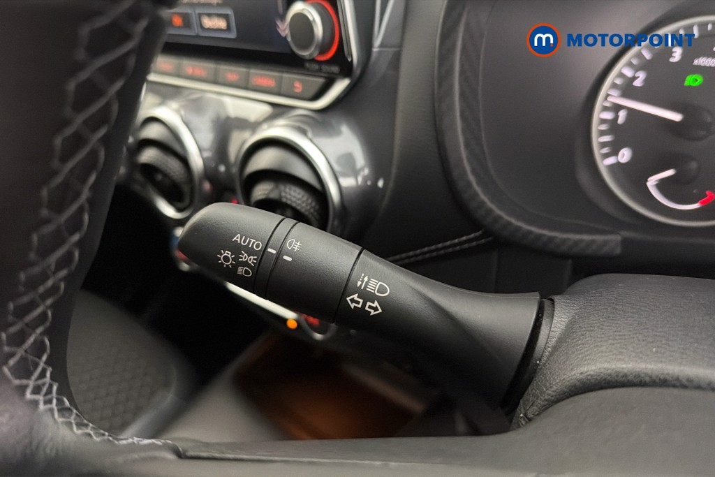Nissan Juke N-Connecta Manual Petrol SUV - Stock Number (1660068) - 6th supplementary image