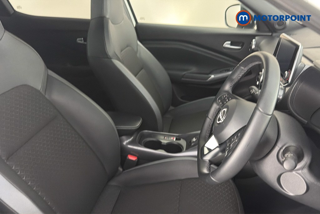 Nissan Juke N-Connecta Manual Petrol SUV - Stock Number (1660068) - 22nd supplementary image