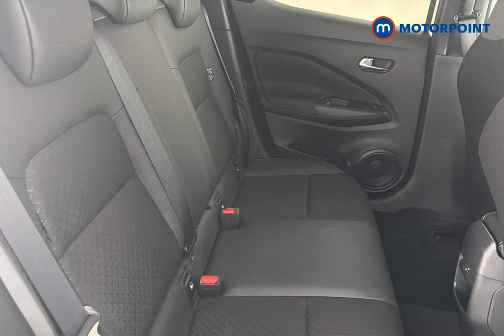 Nissan Juke N-Connecta Manual Petrol SUV - Stock Number (1660068) - 28th supplementary image