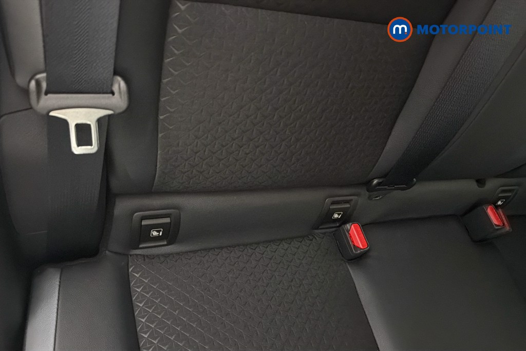 Nissan Juke N-Connecta Manual Petrol SUV - Stock Number (1660068) - 29th supplementary image
