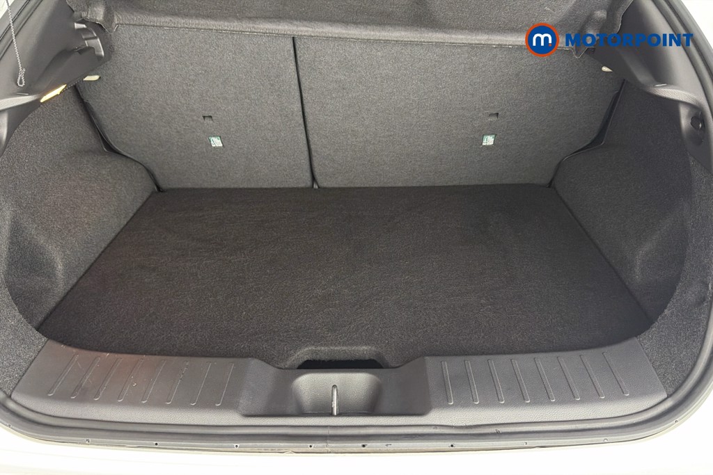 Nissan Juke N-Connecta Manual Petrol SUV - Stock Number (1660068) - 33rd supplementary image
