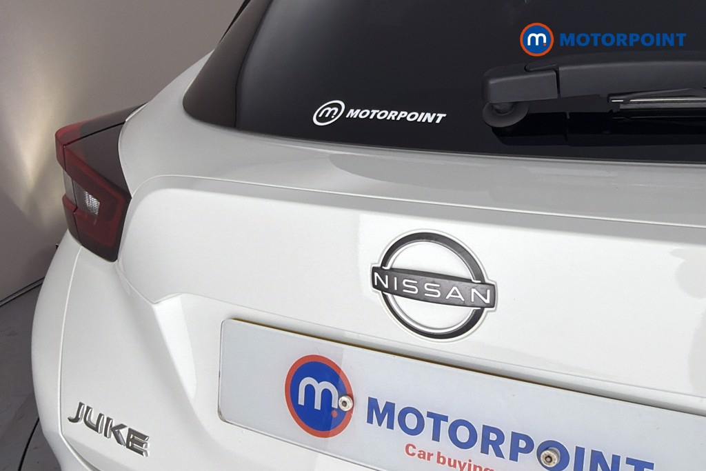 Nissan Juke N-Connecta Manual Petrol SUV - Stock Number (1660068) - 37th supplementary image