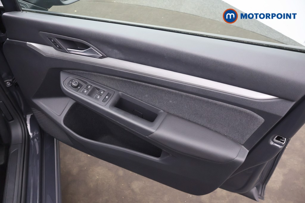 Volkswagen Golf Life Manual Petrol Hatchback - Stock Number (1660132) - 14th supplementary image