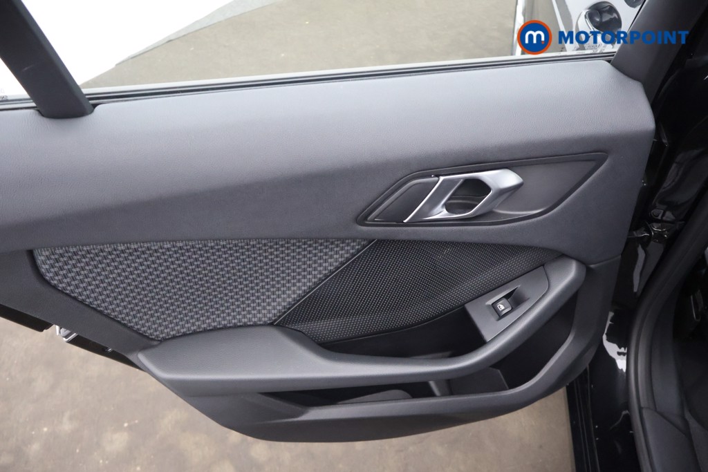 BMW 1 Series SE Automatic Petrol Hatchback - Stock Number (1660152) - 20th supplementary image