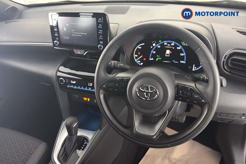 Toyota Yaris Cross Design Automatic Petrol-Electric Hybrid Estate - Stock Number (1660707) - 1st supplementary image