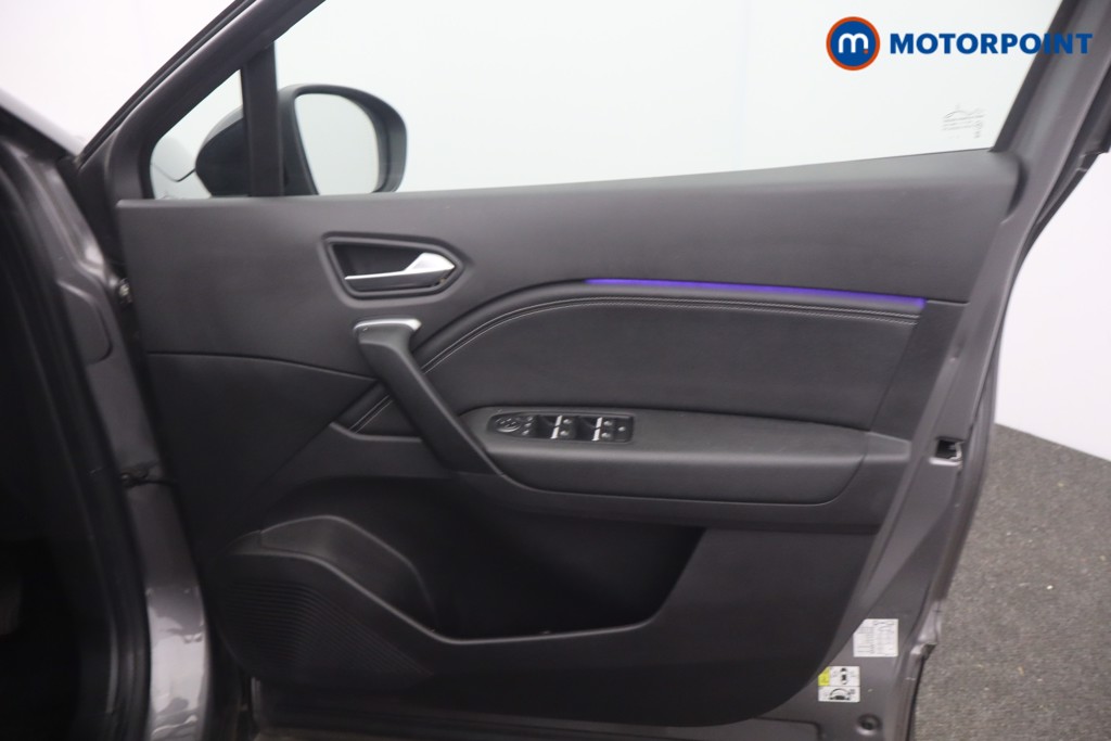 Renault Captur Techno Manual Petrol SUV - Stock Number (1660761) - 11th supplementary image