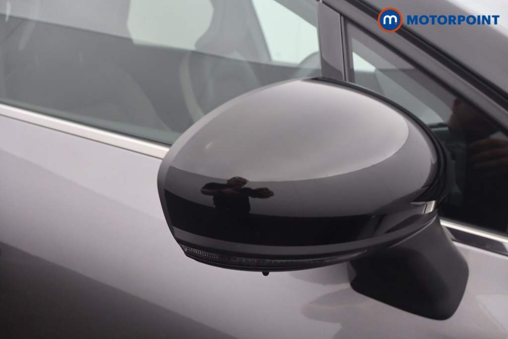 Renault Captur Techno Manual Petrol SUV - Stock Number (1660761) - 21st supplementary image