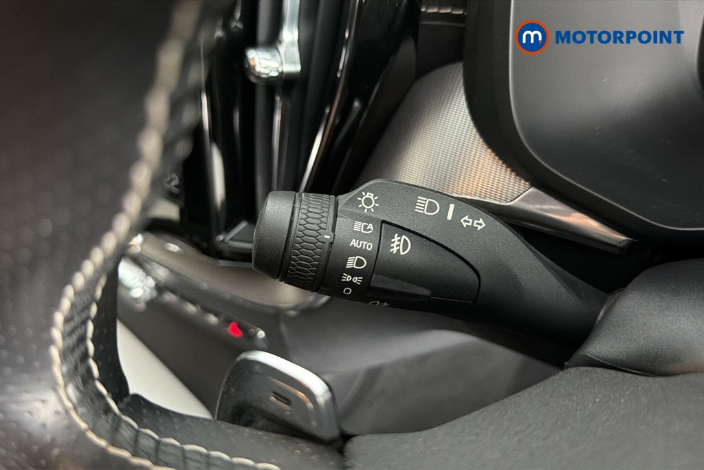 Volvo Xc60 R Design Pro Automatic Petrol SUV - Stock Number (1660793) - 5th supplementary image