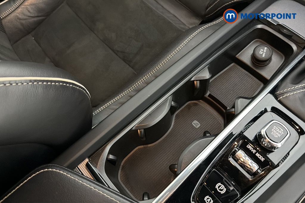 Volvo Xc60 R Design Pro Automatic Petrol SUV - Stock Number (1660793) - 16th supplementary image