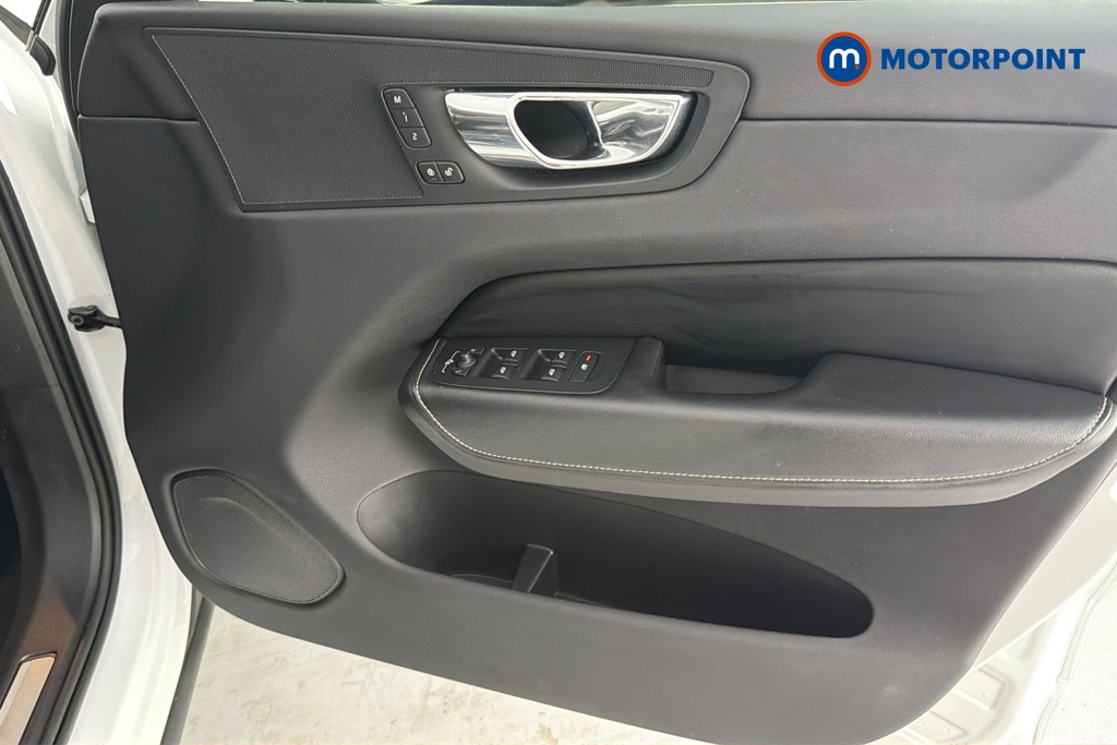 Volvo Xc60 R Design Pro Automatic Petrol SUV - Stock Number (1660793) - 18th supplementary image
