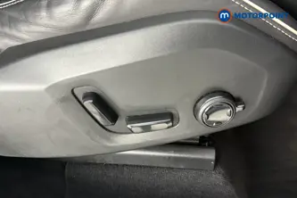 Volvo Xc60 R Design Pro Automatic Petrol SUV - Stock Number (1660793) - 23rd supplementary image