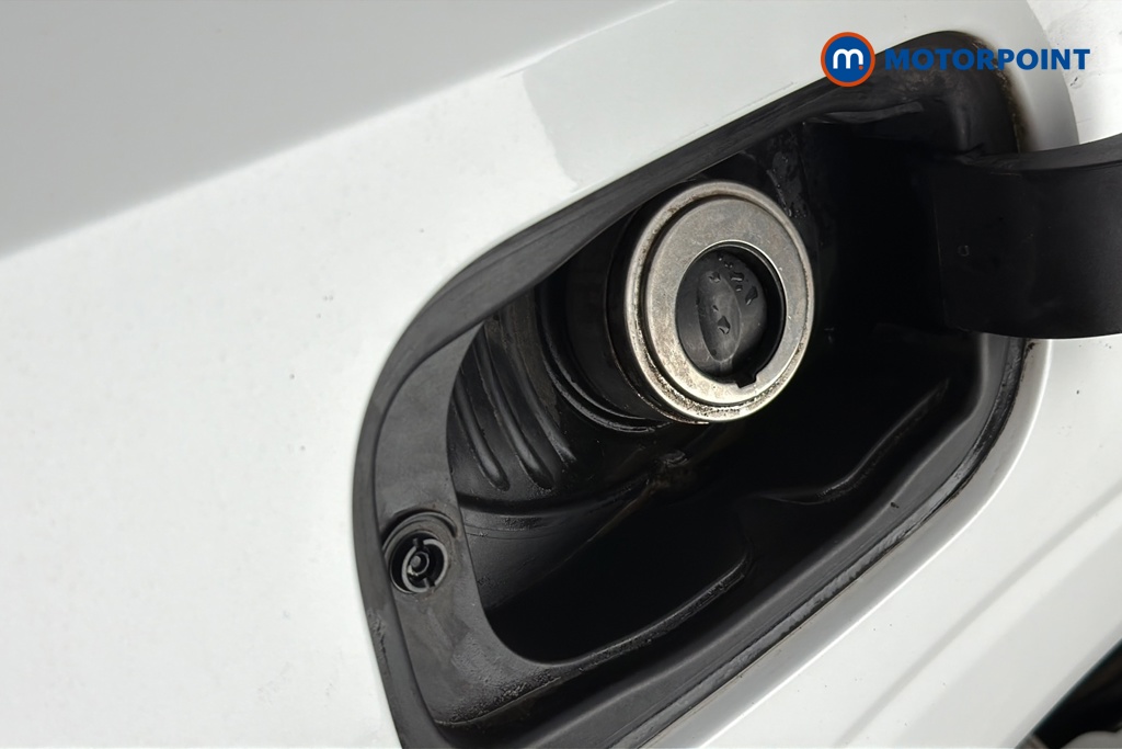 Volvo Xc60 R Design Pro Automatic Petrol SUV - Stock Number (1660793) - 41st supplementary image
