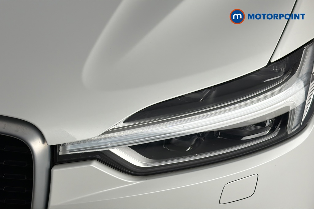 Volvo Xc60 R Design Pro Automatic Petrol SUV - Stock Number (1660793) - 42nd supplementary image