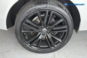 Volvo Xc60 R Design Pro Automatic Petrol SUV - Stock Number (1660793) - 46th supplementary image