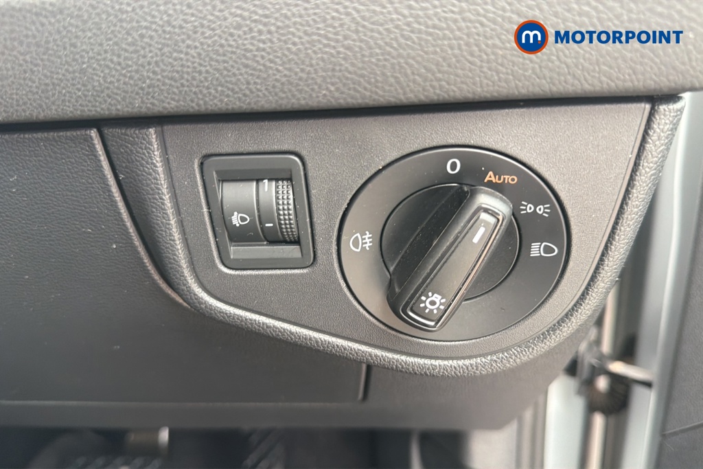Volkswagen Polo Life Automatic Petrol Hatchback - Stock Number (1660809) - 11th supplementary image