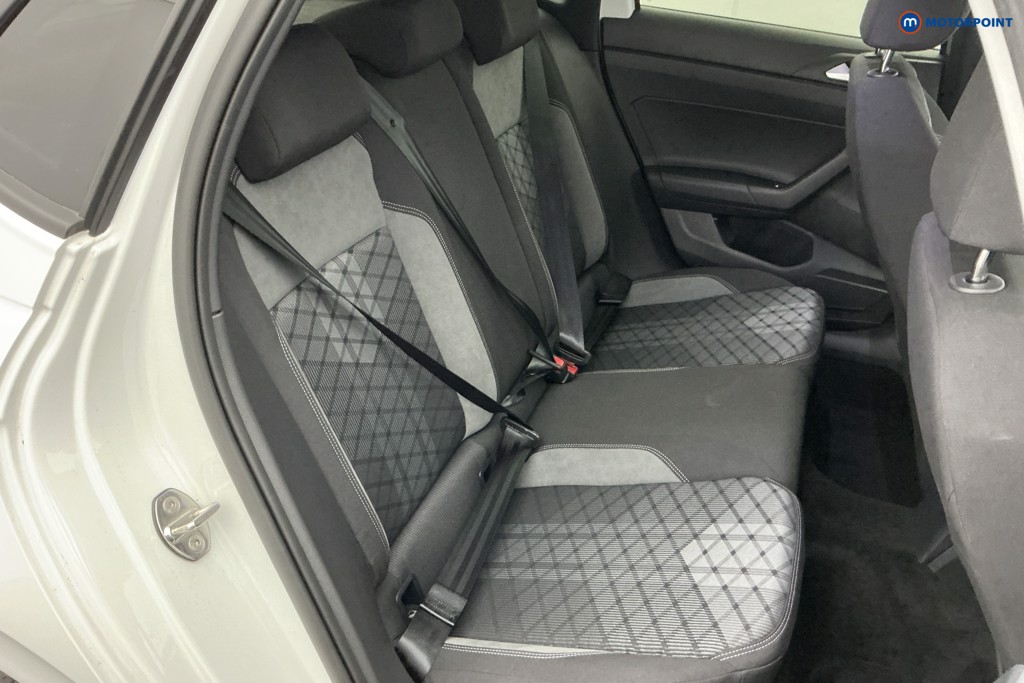 Volkswagen Polo R-Line Manual Petrol Hatchback - Stock Number (1661662) - 4th supplementary image