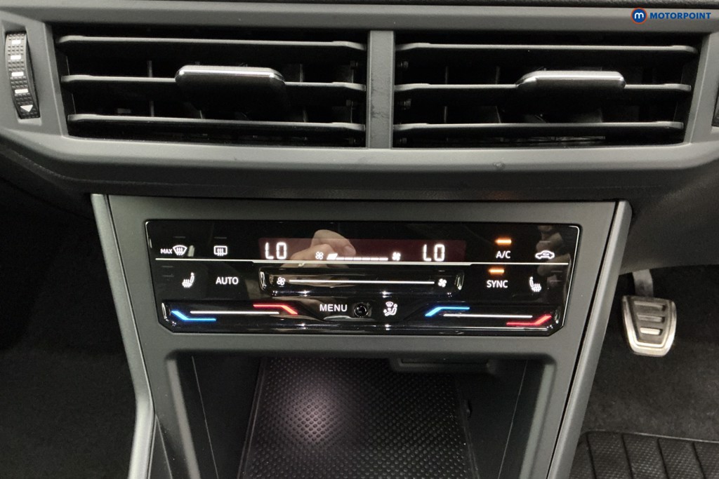 Volkswagen Polo R-Line Manual Petrol Hatchback - Stock Number (1661662) - 10th supplementary image