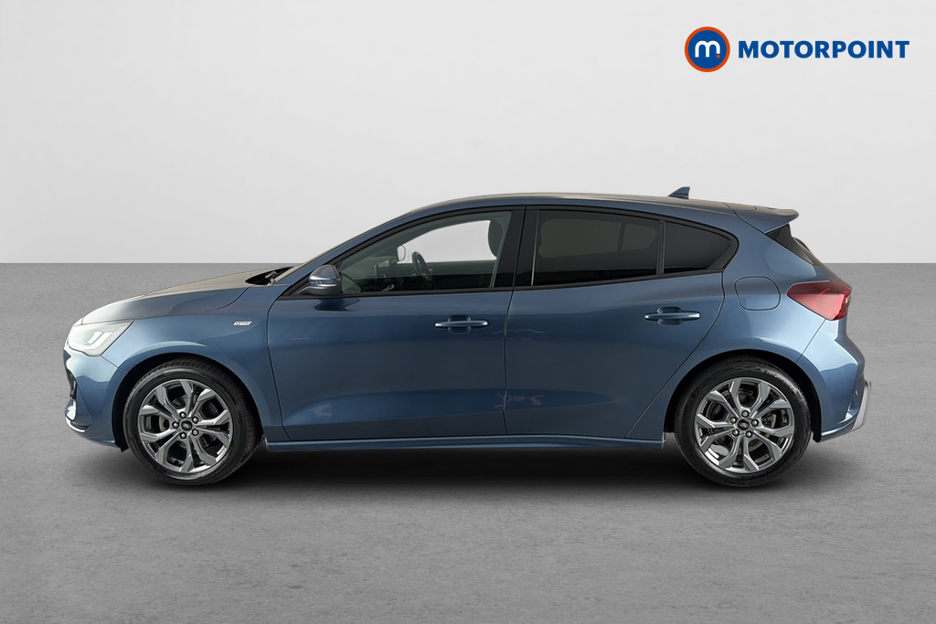 Ford Focus St-Line Edition Manual Petrol Hatchback - Stock Number (1661704) - Drivers side