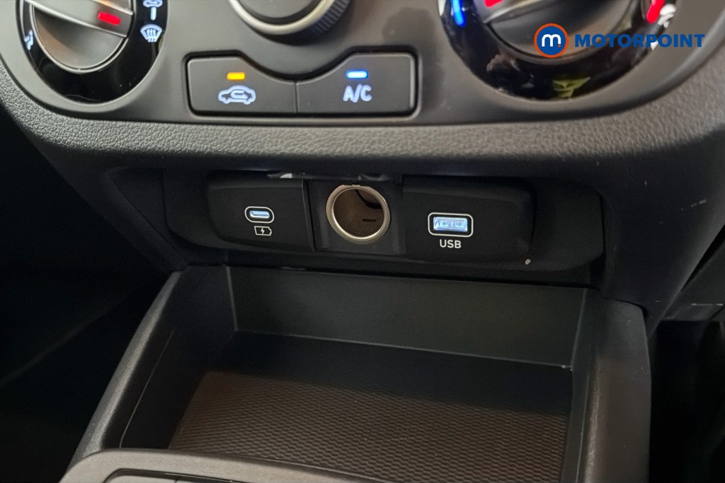 Hyundai I10 Advance Manual Petrol Hatchback - Stock Number (1661860) - 17th supplementary image