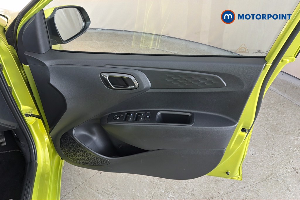Hyundai I10 Advance Manual Petrol Hatchback - Stock Number (1661860) - 19th supplementary image