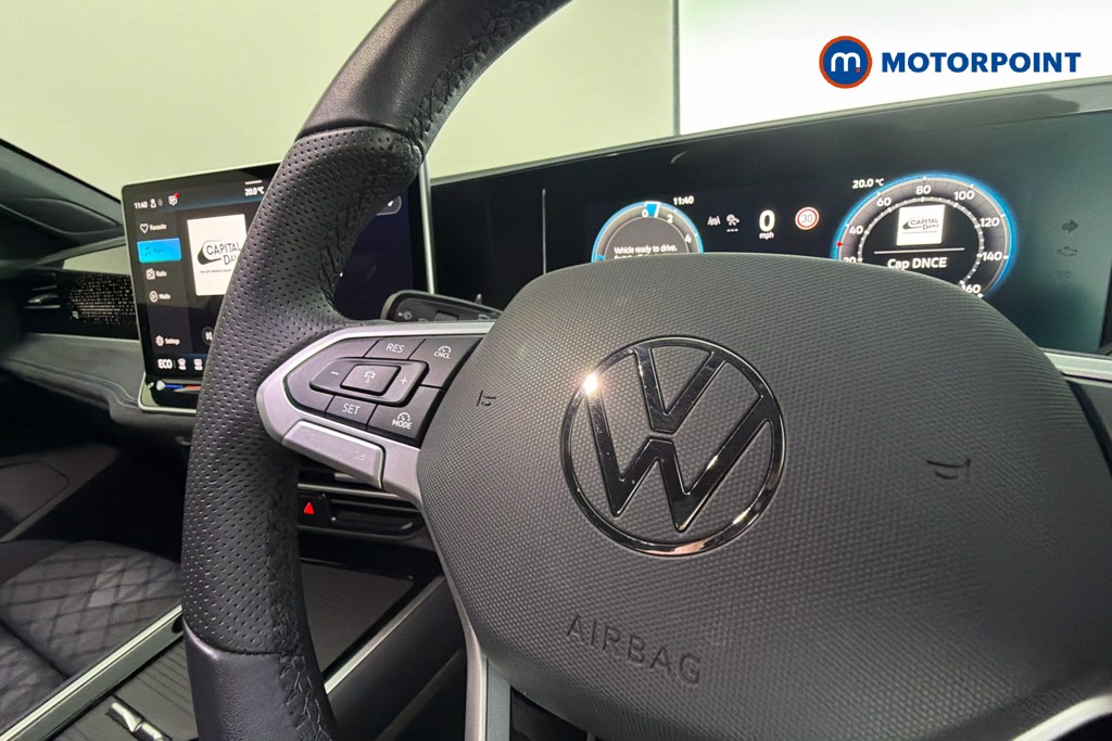 Volkswagen Passat R-Line Automatic Petrol Plug-In Hybrid Estate - Stock Number (1661968) - 5th supplementary image