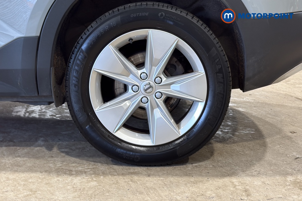 Volvo Xc40 Core Automatic Petrol SUV - Stock Number (1662389) - 45th supplementary image