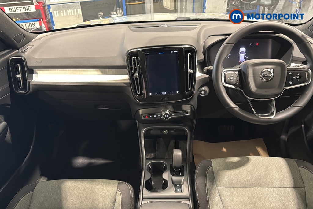 Volvo Xc40 Core Automatic Petrol SUV - Stock Number (1662389) - 1st supplementary image
