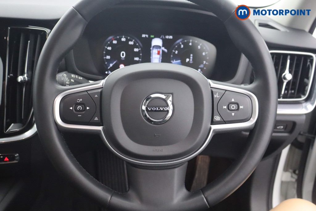 Volvo V60 Momentum Automatic Petrol Estate - Stock Number (1587942) - 5th supplementary image