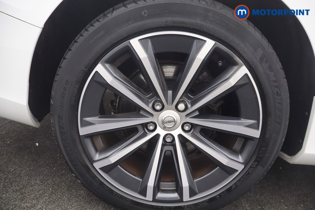 Volvo V60 Momentum Automatic Petrol Estate - Stock Number (1587942) - 14th supplementary image