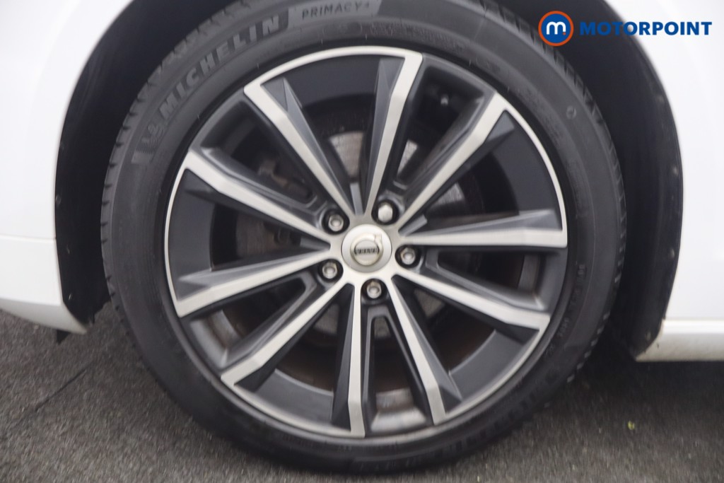 Volvo V60 Momentum Automatic Petrol Estate - Stock Number (1587942) - 17th supplementary image