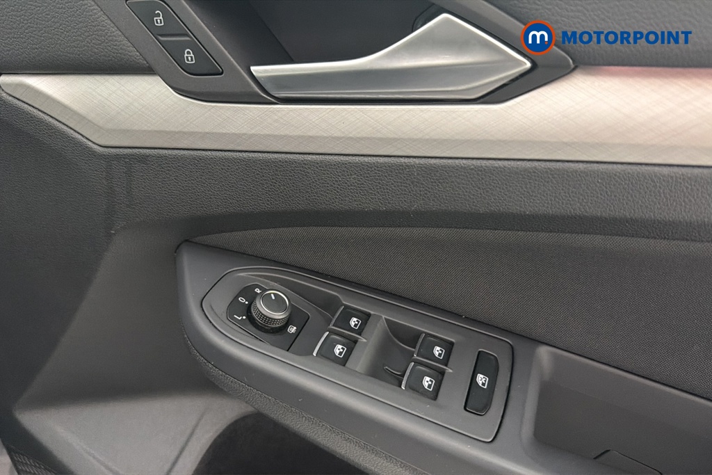 Volkswagen Golf Life Automatic Petrol Hatchback - Stock Number (1626243) - 19th supplementary image