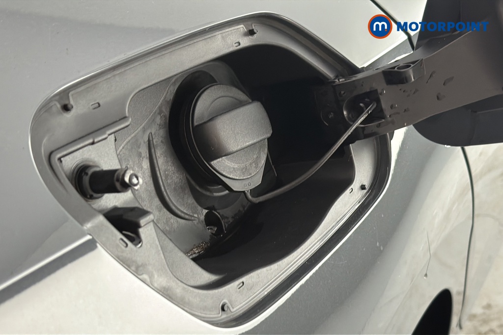 Volkswagen Golf Life Automatic Petrol Hatchback - Stock Number (1626243) - 41st supplementary image
